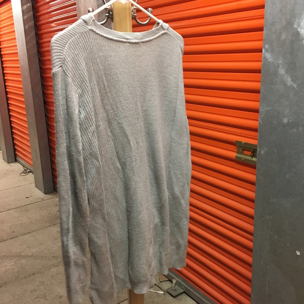 Sweater - Picture 2 of 6